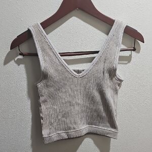 Zenana Outfitters Ribbed V-Neck Crop Top in Gray